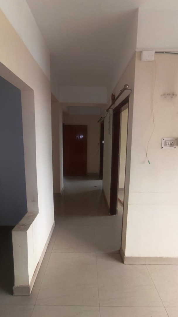 Unfurnished 4bhk in Fakharuddin Ali Ahmed Road, Barbari Village, Guwahati, Assam, India for Rent